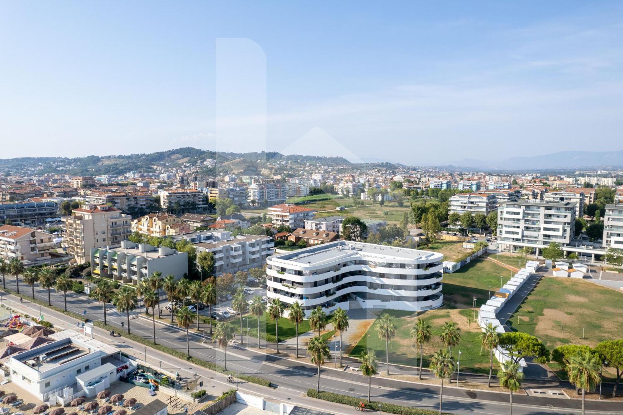 Homiday - Waterfront Montesilvano Exterior foto
